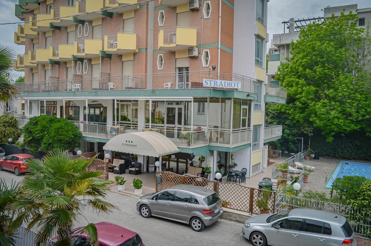 Hotel Stradiot Rimini Esterno foto