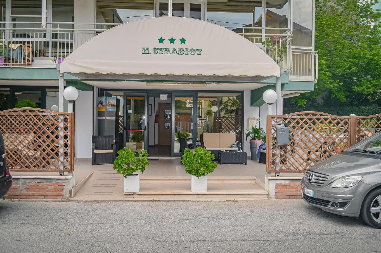 Hotel Stradiot Rimini Esterno foto