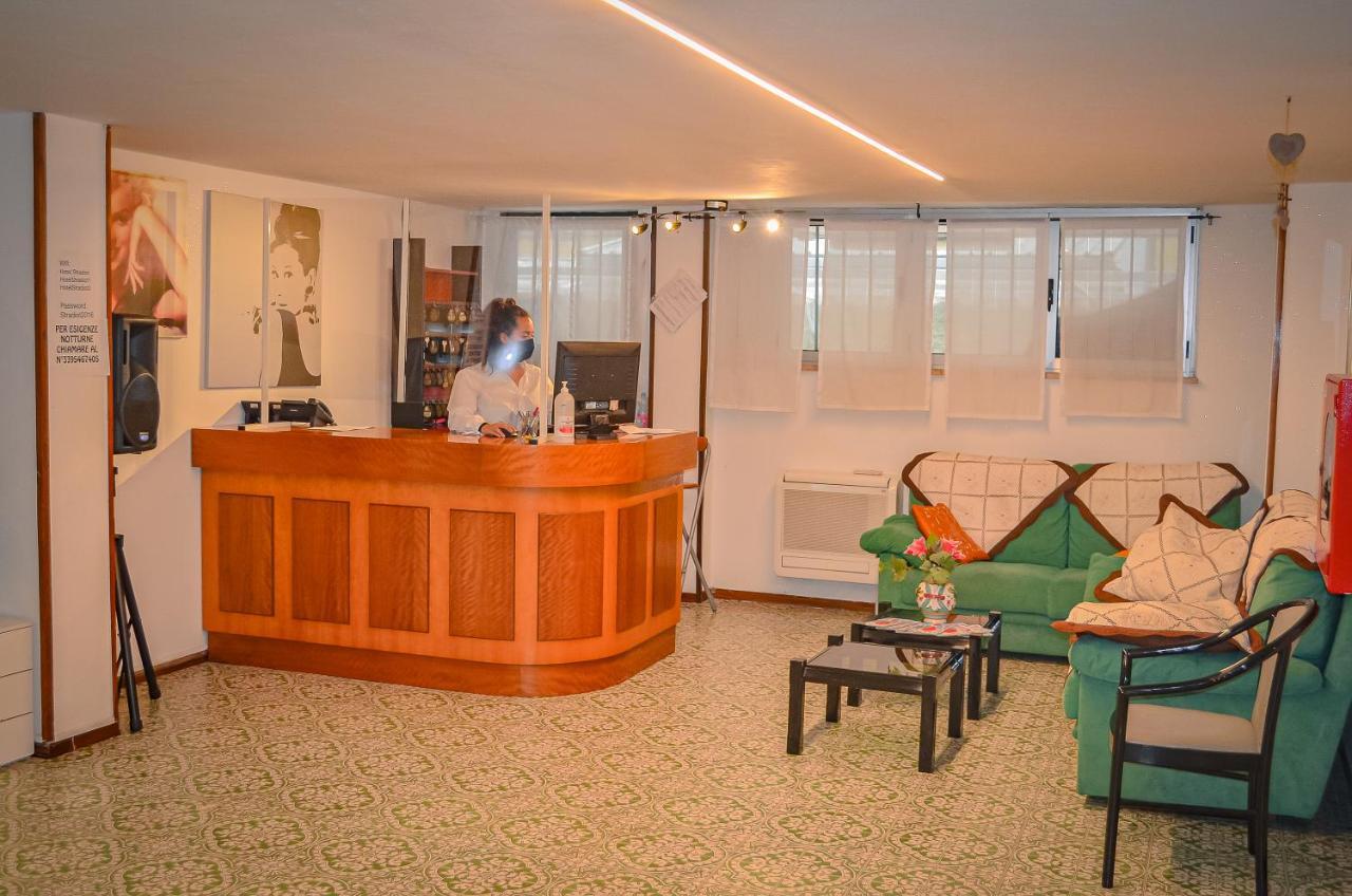Hotel Stradiot Rimini Esterno foto