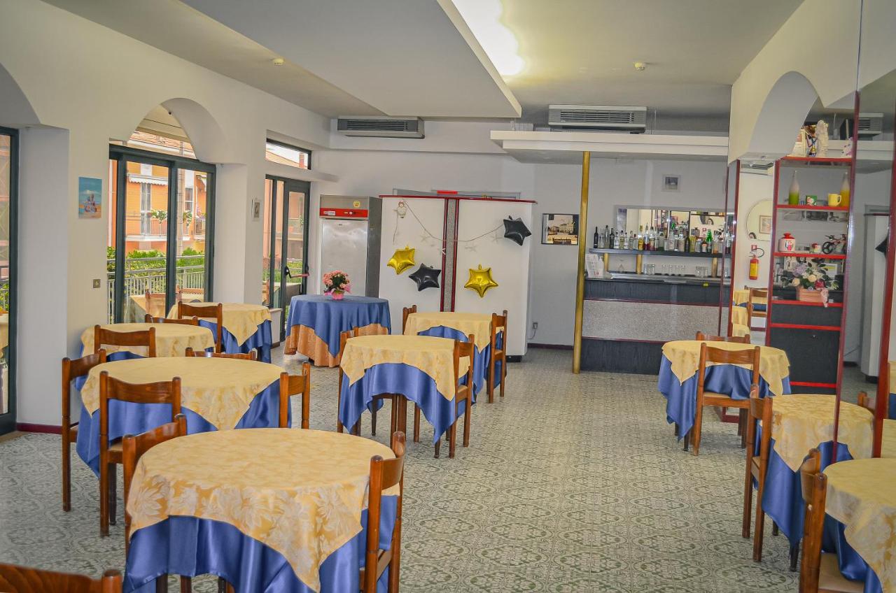 Hotel Stradiot Rimini Esterno foto