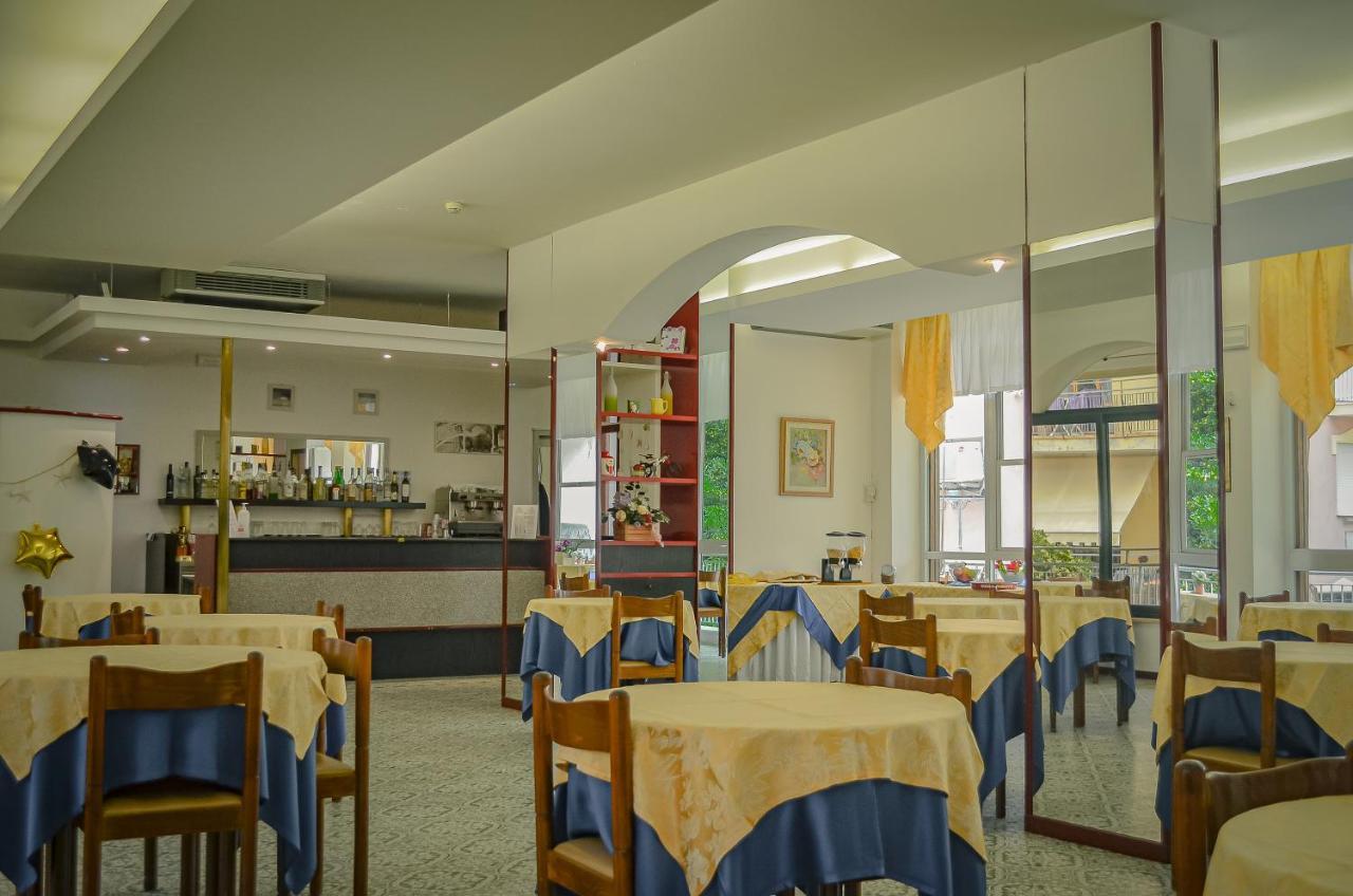 Hotel Stradiot Rimini Esterno foto